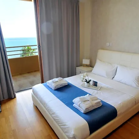 11 Suites - Sunrise Horizon Suite Larnaca Exterior photo